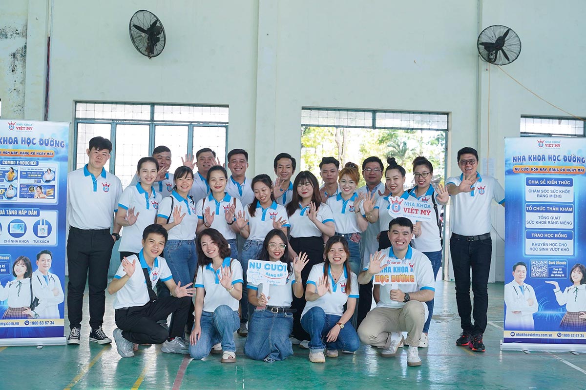 Nha khoa Việt Mỹ tổ chức “Nha khoa học đường” tại Trường THPT Nguyễn Trung Trực