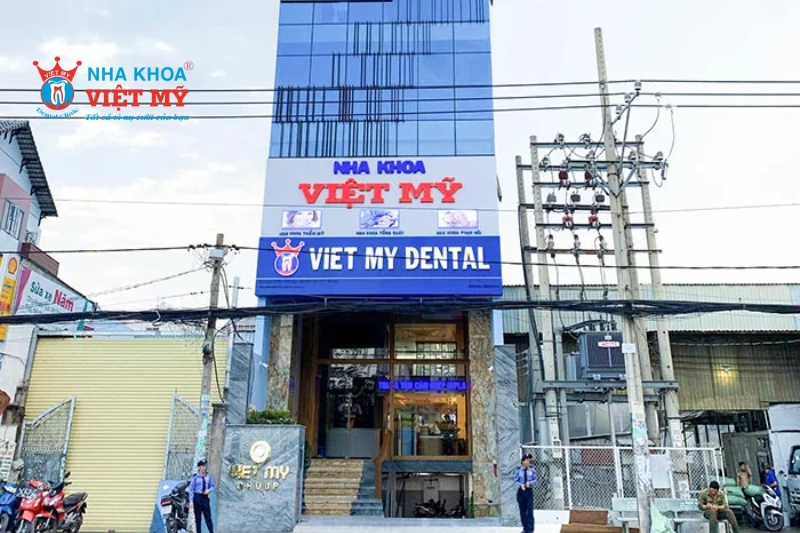 Hãy đến Nha khoa Việt Mỹ trải nghiệm dịch vụ bọc răng sứ kim loại uy tín, chất lượng 