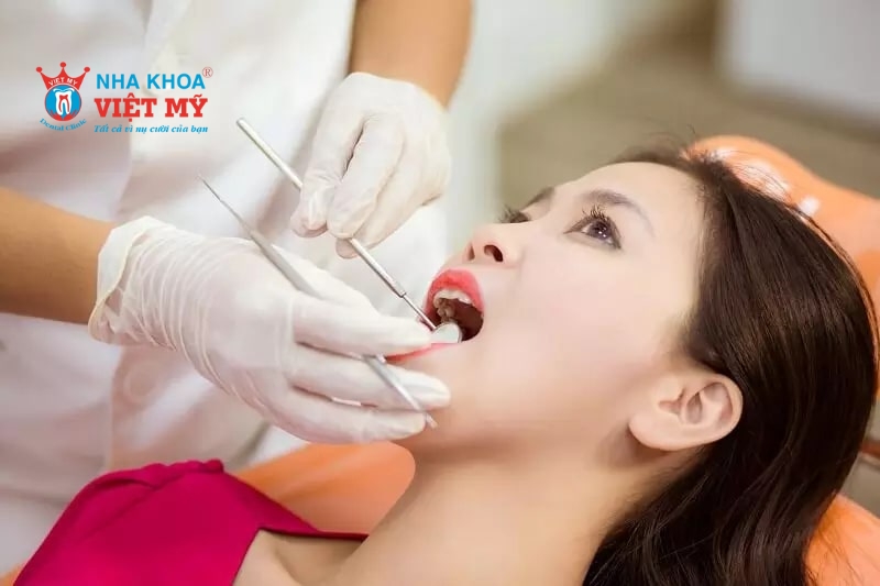 Đến nha khoa để được tư vấn kích thước trụ Implant phù hợp