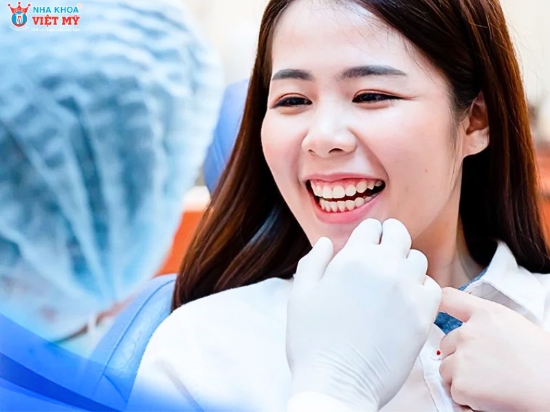 Nha khoa Việt Mỹ: Giải pháp bọc răng sứ tiết kiệm và an toàn hàng đầu