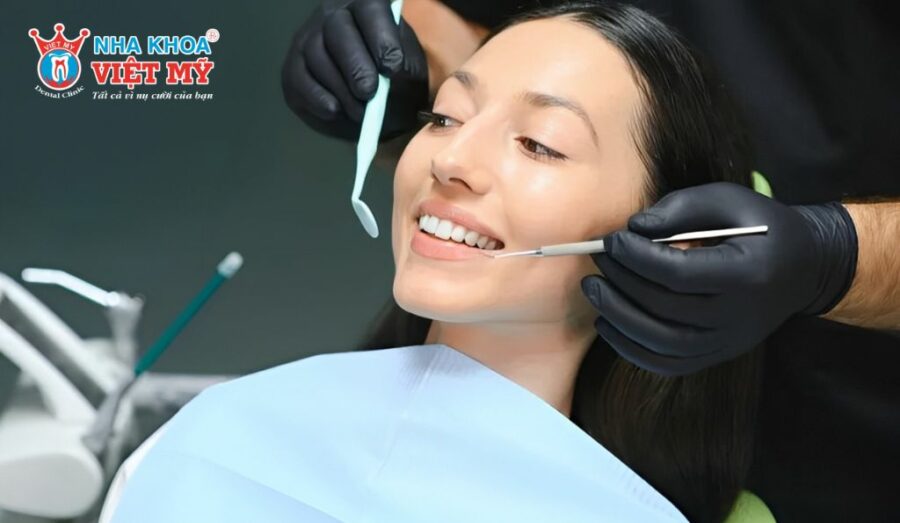 Chi phí trồng răng giả tùy thuộc vào nhiều yếu tố khác nhau