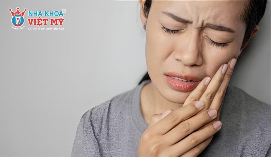 Triệu chứng nhận biết khi bị áp xe ở răng