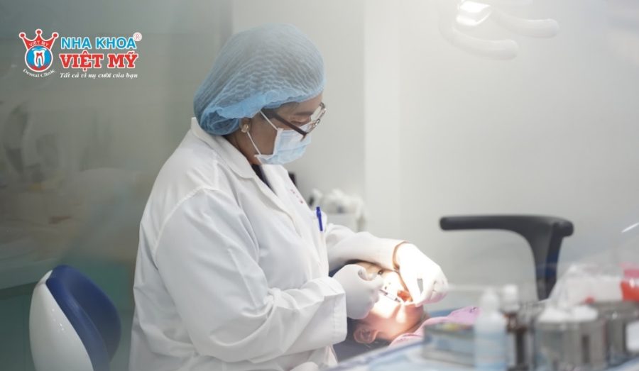 Thăm khám răng khôn tại Nha khoa Việt Mỹ