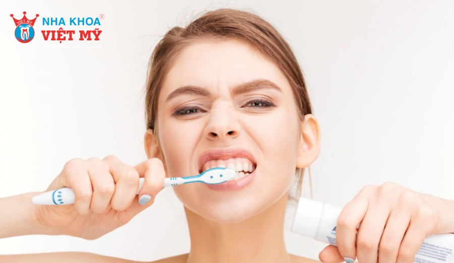 Những sai lầm thường gặp khi sử dụng bàn chải đánh răng