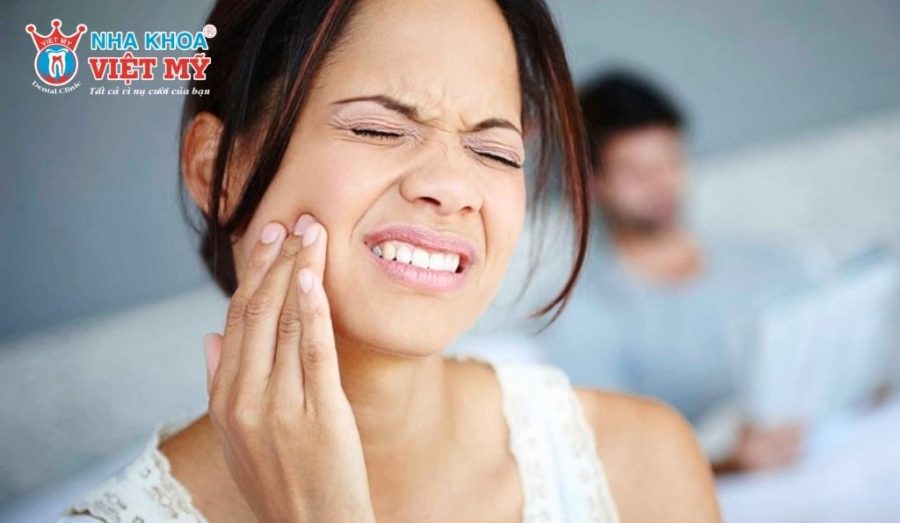 Đau răng có thể xuất phát từ nhiều nguyên nhân khác nhau