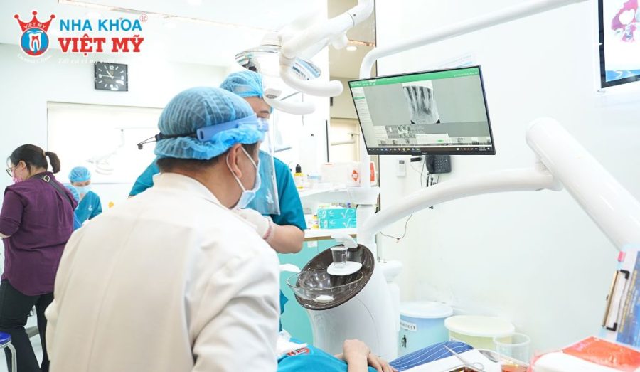 Nha khoa Việt Mỹ tự hào sở hữu bác sĩ tay nghề vững vàng
