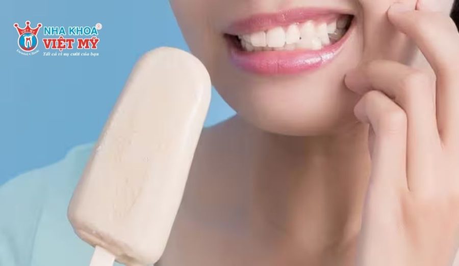 Răng bị  nhạy cảm với nóng – lạnh hoặc khi nhai