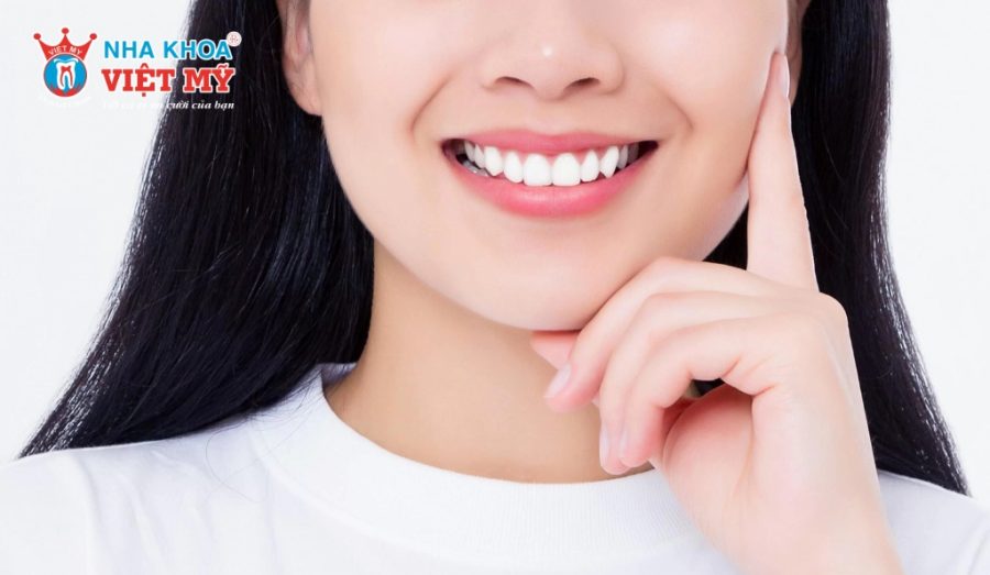 Bọc răng sứ trả góp là giải pháp tài chính linh hoạt cho việc bọc răng sứ cao cấp