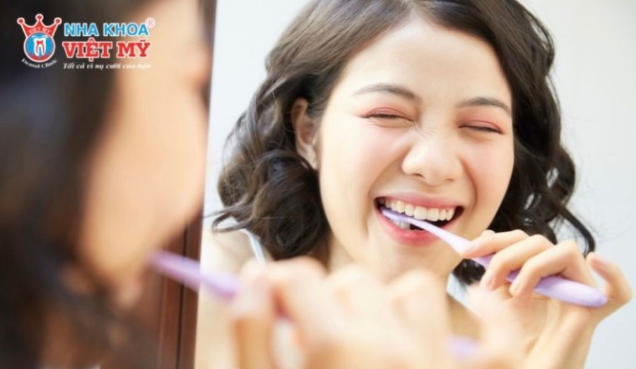 Cách khắc phục hiệu quả răng bị đen ở kẽ