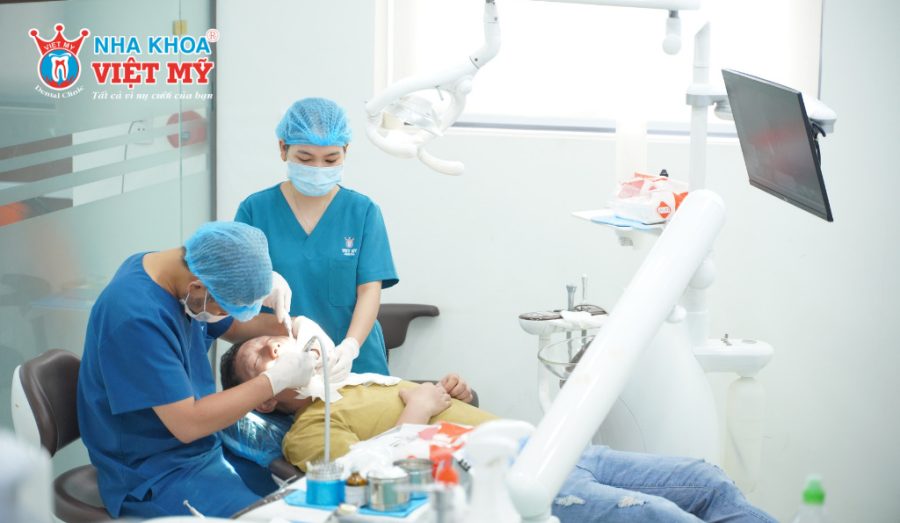 Lời khuyên của các bác sĩ Nha khoa Việt Mỹ khách hàng dán răng sứ Veneer