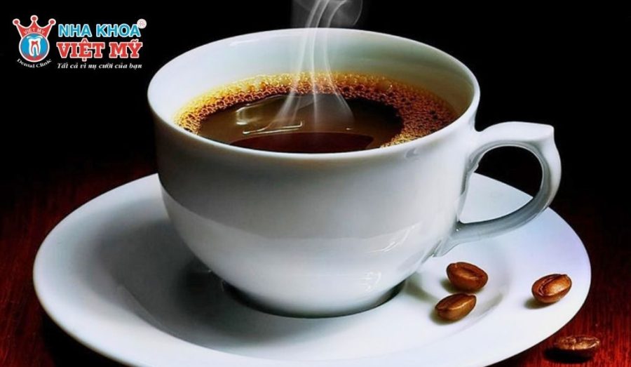 Mới tẩy trắng răng không nên ăn gì để nhanh hồi phục?