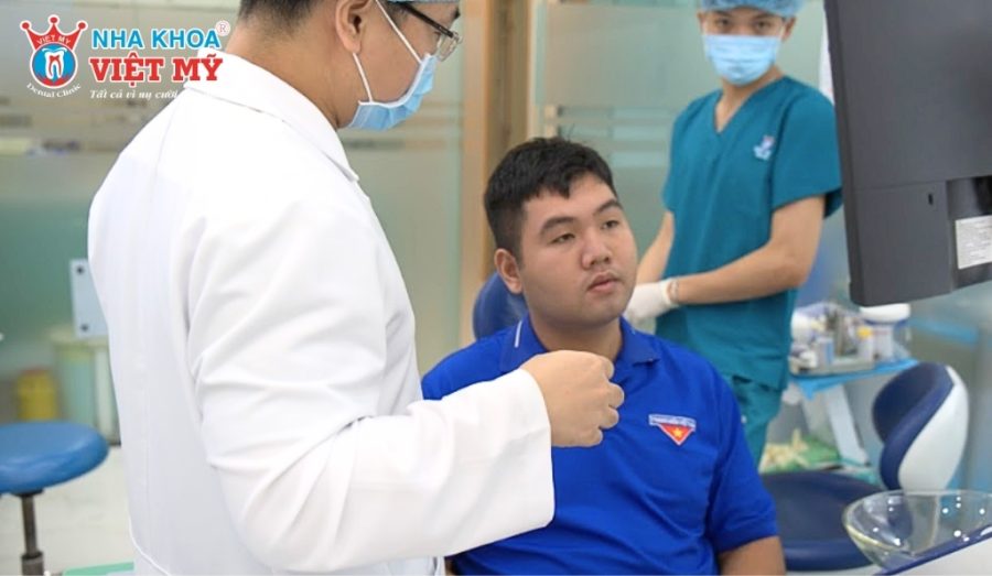 Nên thăm khám bởi bác sĩ có chuyên môn cao