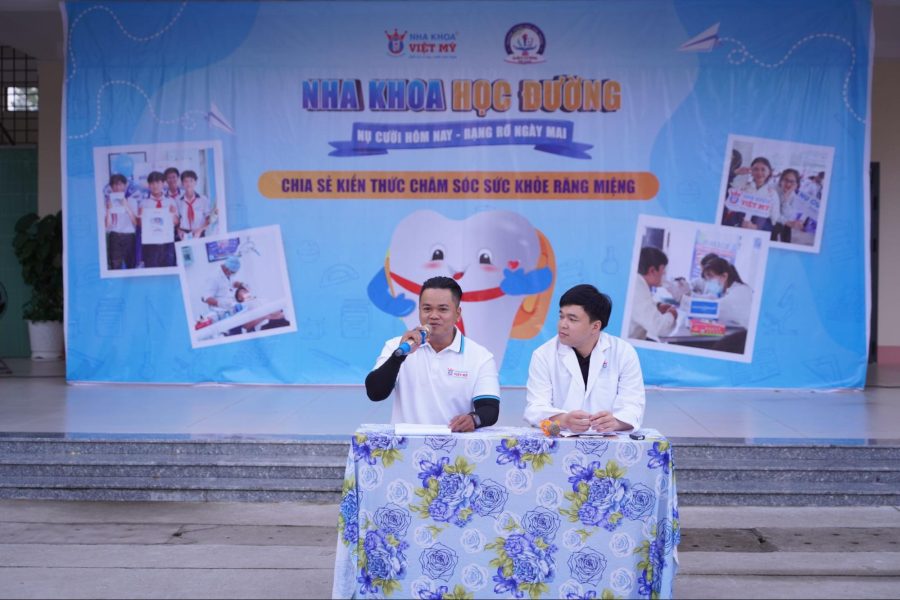 Workshop: Bác sĩ chia sẻ kiến thức chăm sóc răng miệng cho các bạn học sinh