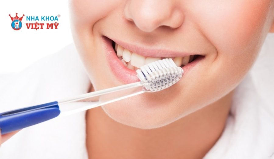 Chăm sóc răng miệng đúng cách tại nhà