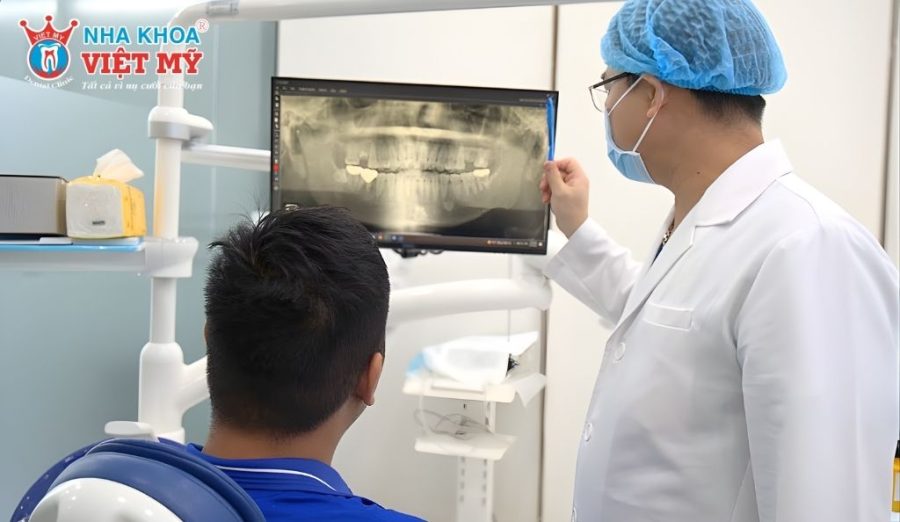 Nên tham khảo ý kiến của bác sĩ chuyên khoa trước khi lựa chọn phục hình răng