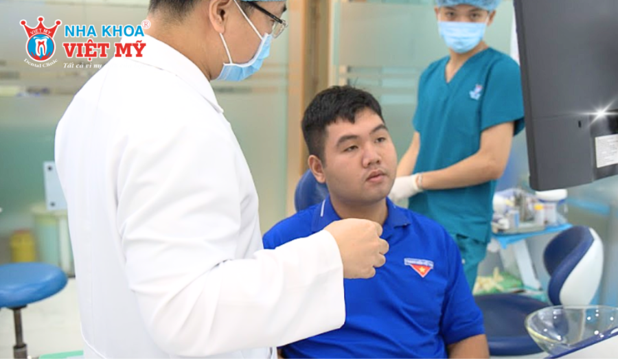 Tái khám định kỳ giúp giảm tối đa nguy cơ đào thải Implant.